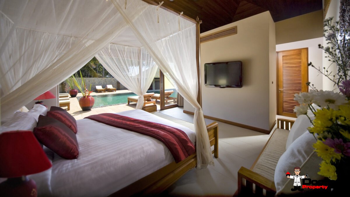 5 Bedroom Beachfront Pool Villa – Nathon, Koh Samui – For Sale